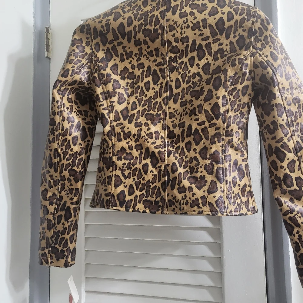 Vigoss vegan leather moto jacket NWT